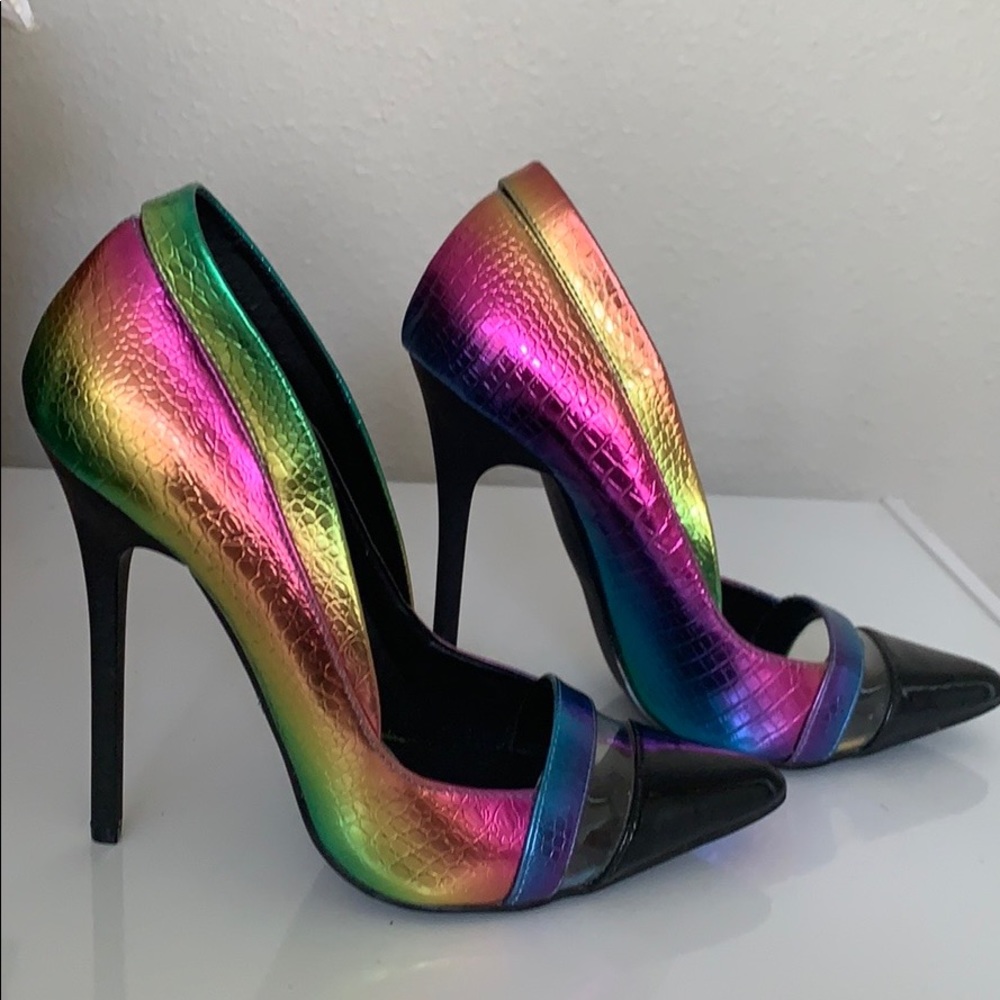 Privileged Raver Size 8/Multi-color